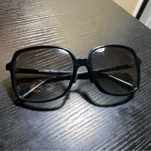 Michael kors sun glasses